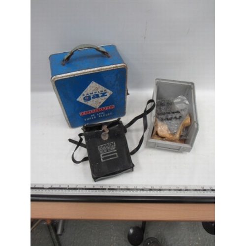 23 - Robin clamp meter, chains etc