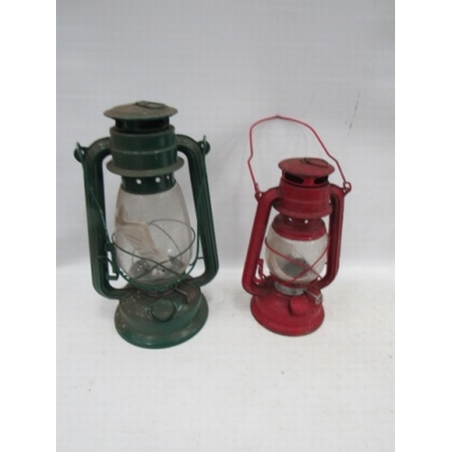 287 - 2 parafin lamps