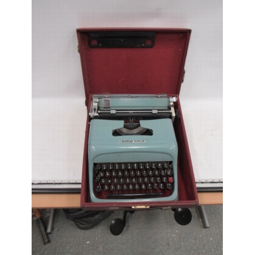 38 - Olivetti Studio 44 typewriter