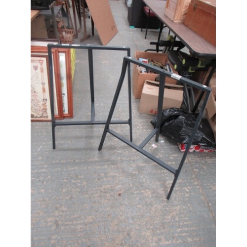 119 - 2 x Metal Trestles