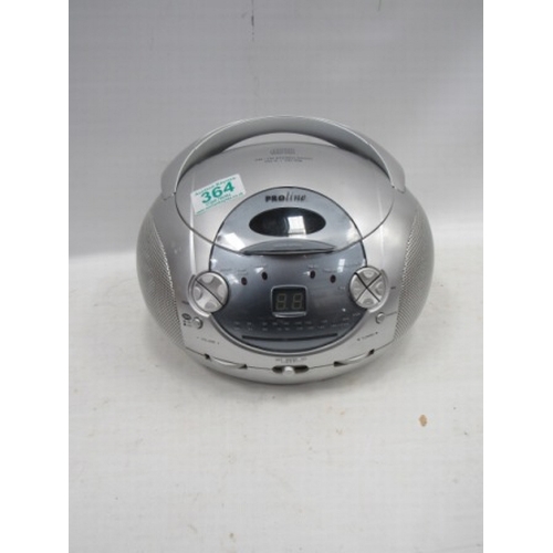 549 - Portable CD player/radio