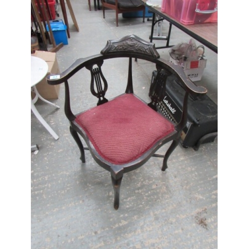 84 - Victorian corner chair