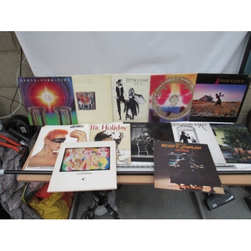 90 - Albums/Vinyl LP's (12) inc 3 x Fleetwood Mac, Pink Floyd an The Cure