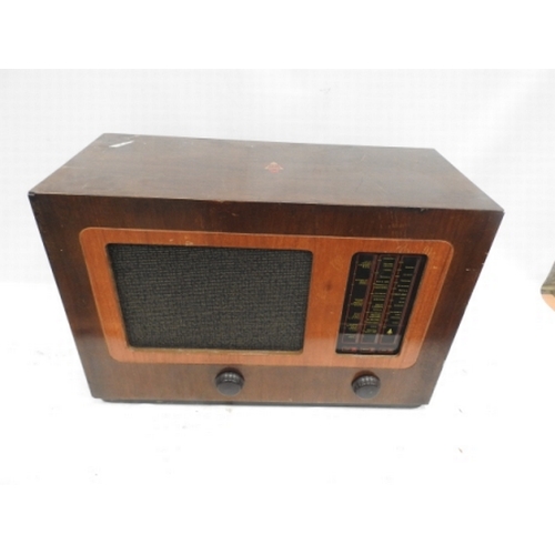 55 - Vintage Bush Radio