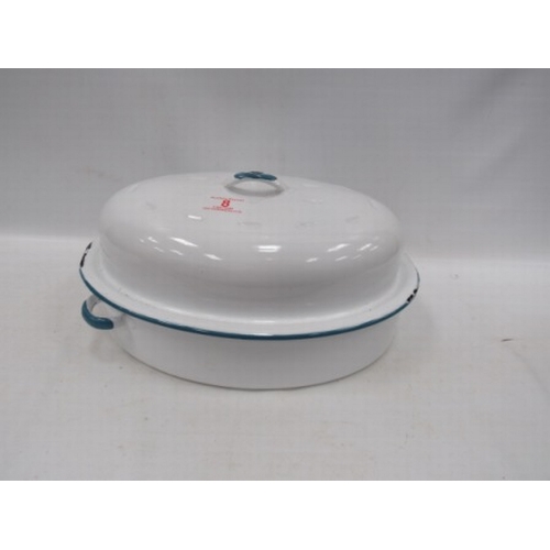 8 - Enamel Baking Casserole Dish with Lid