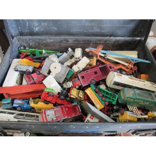 114 - Suitcase of matchbox toys