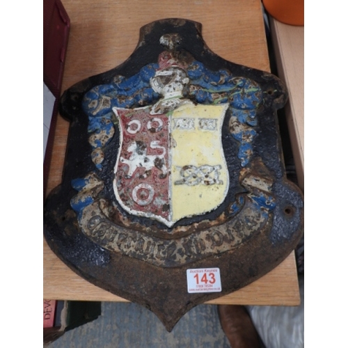 143 - Old cast iron coat of arms 12kg approx