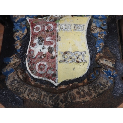 143 - Old cast iron coat of arms 12kg approx