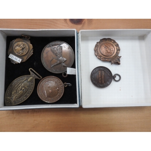 162 - Metal Medals Vintage