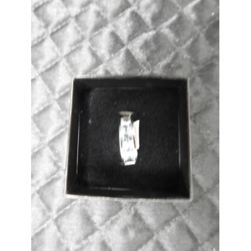 165 - Silver ring hallmarked 925