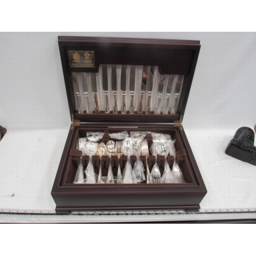 340 - Arthur Price part cutlery set