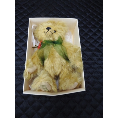 99 - Hermann Teddy Miniature 2001