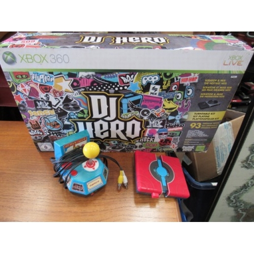 509 - DJ hero, x box 360, Pacman stick etc