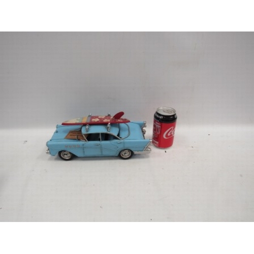 319 - Blue Car with Surfboard 28cm