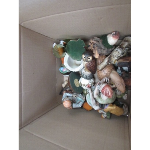 350 - Qty of figurines