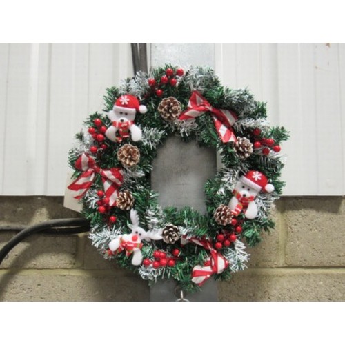 541 - 42cm Spruce Wreath with felt charachters, cones, berries and Bows.