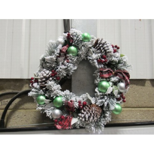 554 - 50cm Snowy Christmas Spruce Wreath with Cones. Berries and Baubles