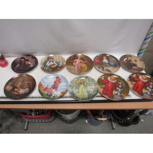 244 - 10x collectors plates. 3x Norman Rockwell heritage & 7x jhon McClelland (3x nursery rhymes & 4x chil... 