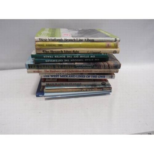 255 - 15x Railway books