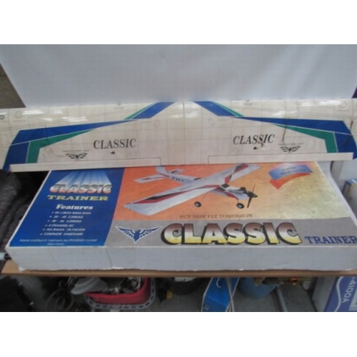 1 - R/C Plane