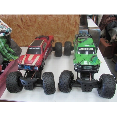 27 - 2 Large R/c Trucks