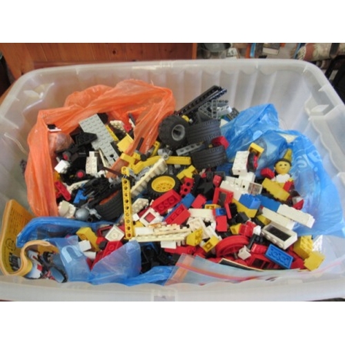 412 - Box of lego