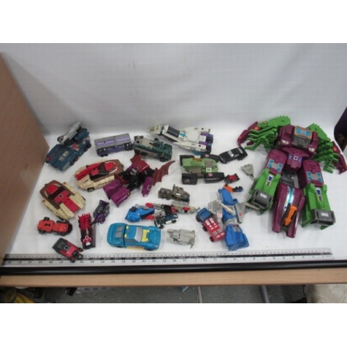 490 - Collection of vintage G1 Transformers & others