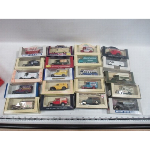 33 - 21 Lledo Model cars