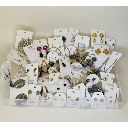 297 - Lot of mixed vintage & retro earring's.