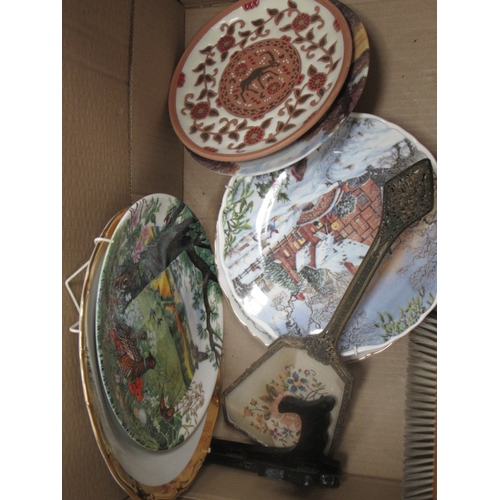 700 - qty of collectors plates etc