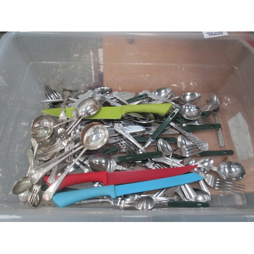 252 - Qty of cutlery