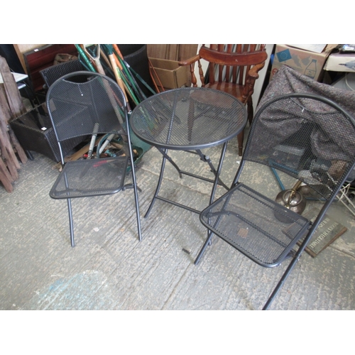 333 - Folding metal bistro set