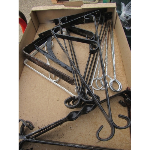 660 - Selection of Garden Brackets