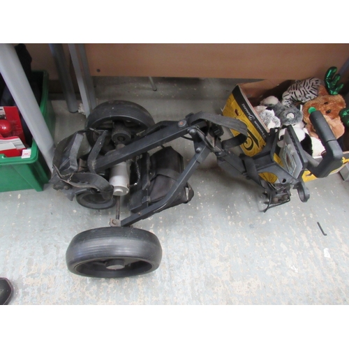 76 - Electric Golf caddy