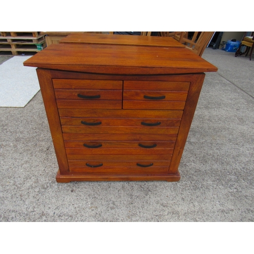89 - 2 over 3 chest of drawers