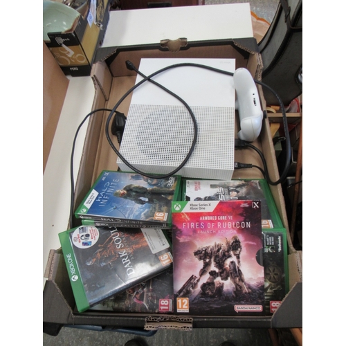 224 - X Box one s Disc version + games