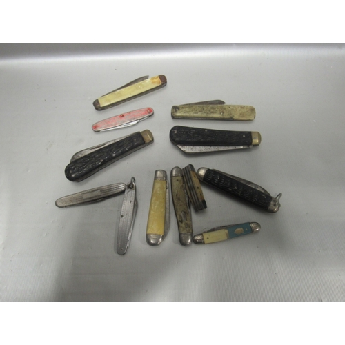 127 - 12 x Old penknives