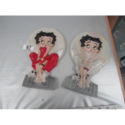 66 - 2 Wade Betty Boop wall plaques