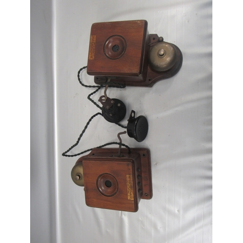 72 - 2 Vintage telephones