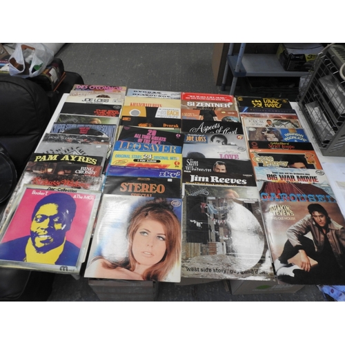 99 - Qty of vinyl records, classical, easy listening etc