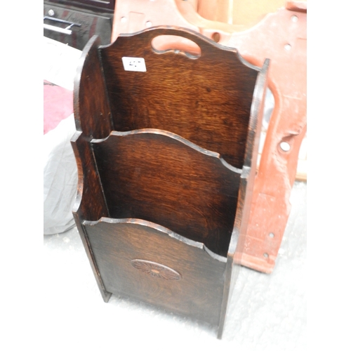 Wooden paper rack