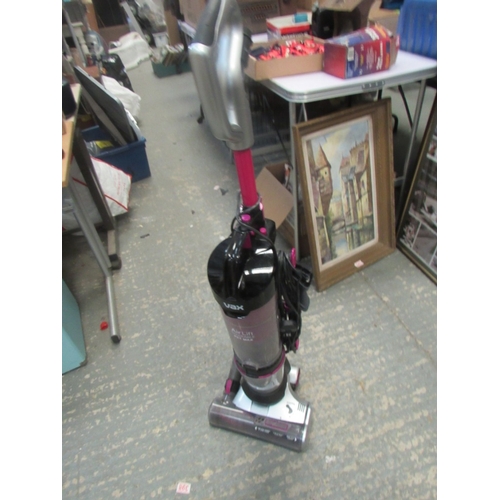 77 - Vax Air-Lift Pet Max vacuum cleaner