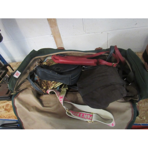 40 - Qty of handbags