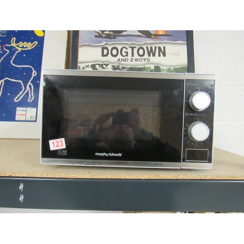 258 - Microwave