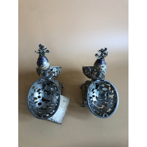 215 - 2 Collette et Cie music boxes, 1 A/f
