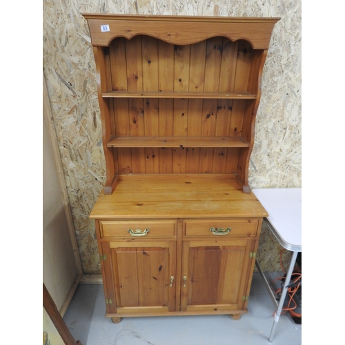 276 - Pine dresser