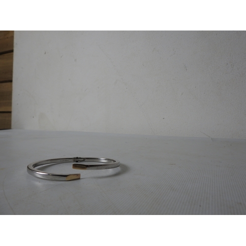 Lot 23        