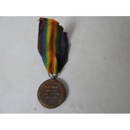 113 - WWI medal, Queens R.
