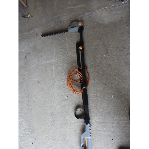 82 - Trimmer