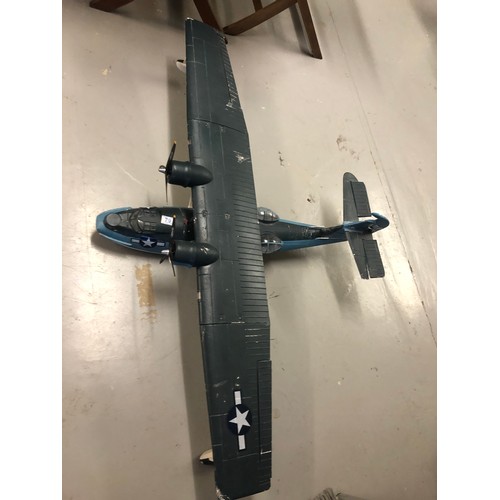 79 - Large  model seaplane, wing span approx 147cm